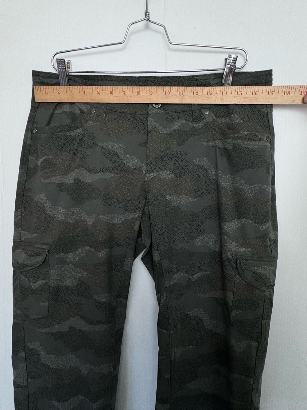 KÜHL Freeflex Green Roll-Up Pants - Picture 10 of 16